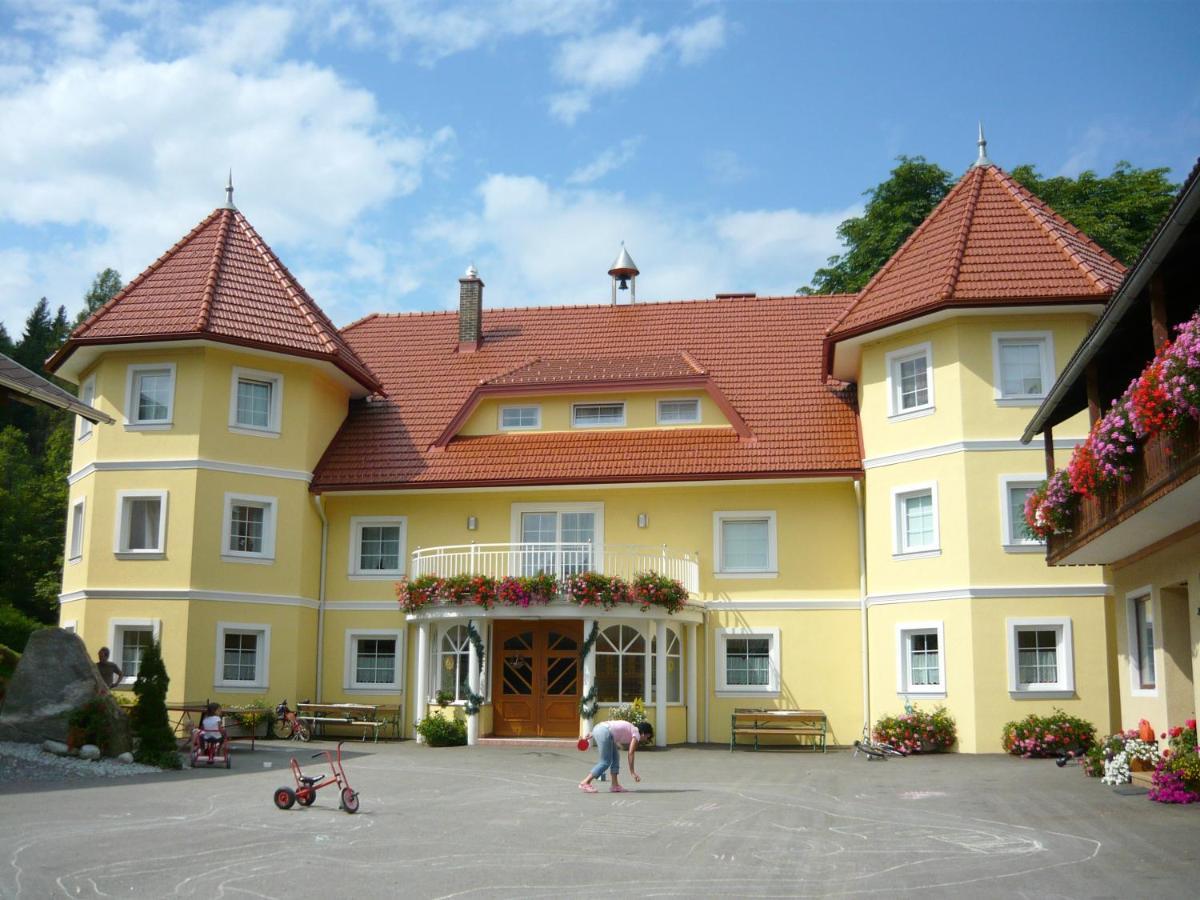 Ferien Am Talhof Otel Sankt Urban Dış mekan fotoğraf
